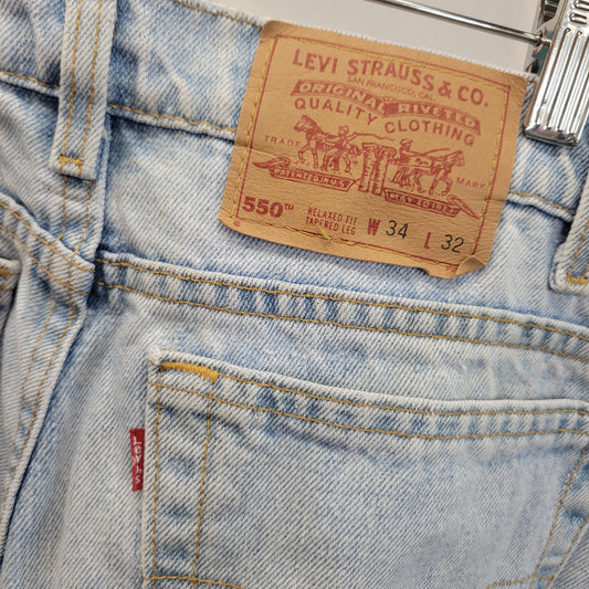 vtg LEVIS 550 BAGGY JEANS 34 x 32 // vintage relaxed fit denim levis red tag usa light wash mid high rise jeans classic casual autumn style