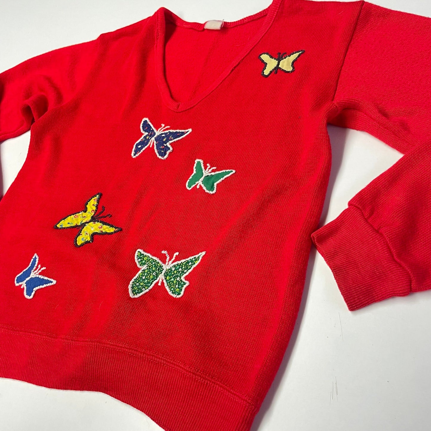 vtg 70s PATCHWORK BUTTERLY SWEATER // vintage red v neck scoop hippie mod autumn retro style embroidered applique patterned cropped sweater