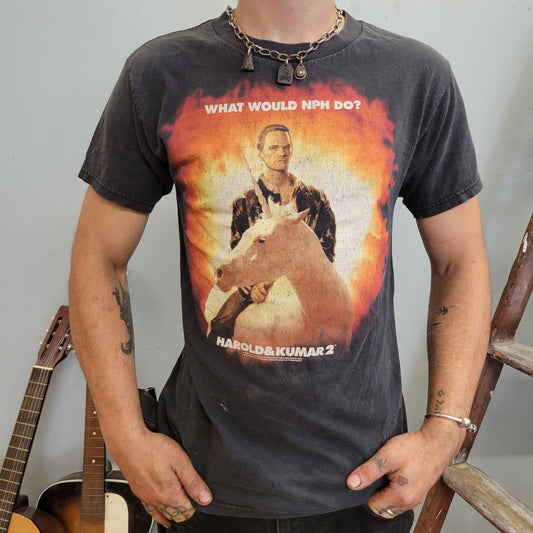 vtg y2k HAROLD and KUMAR movie TSHIRT // vintage movie promo neal patrick harris funny stoner 420 half baked small cropped black rock tour