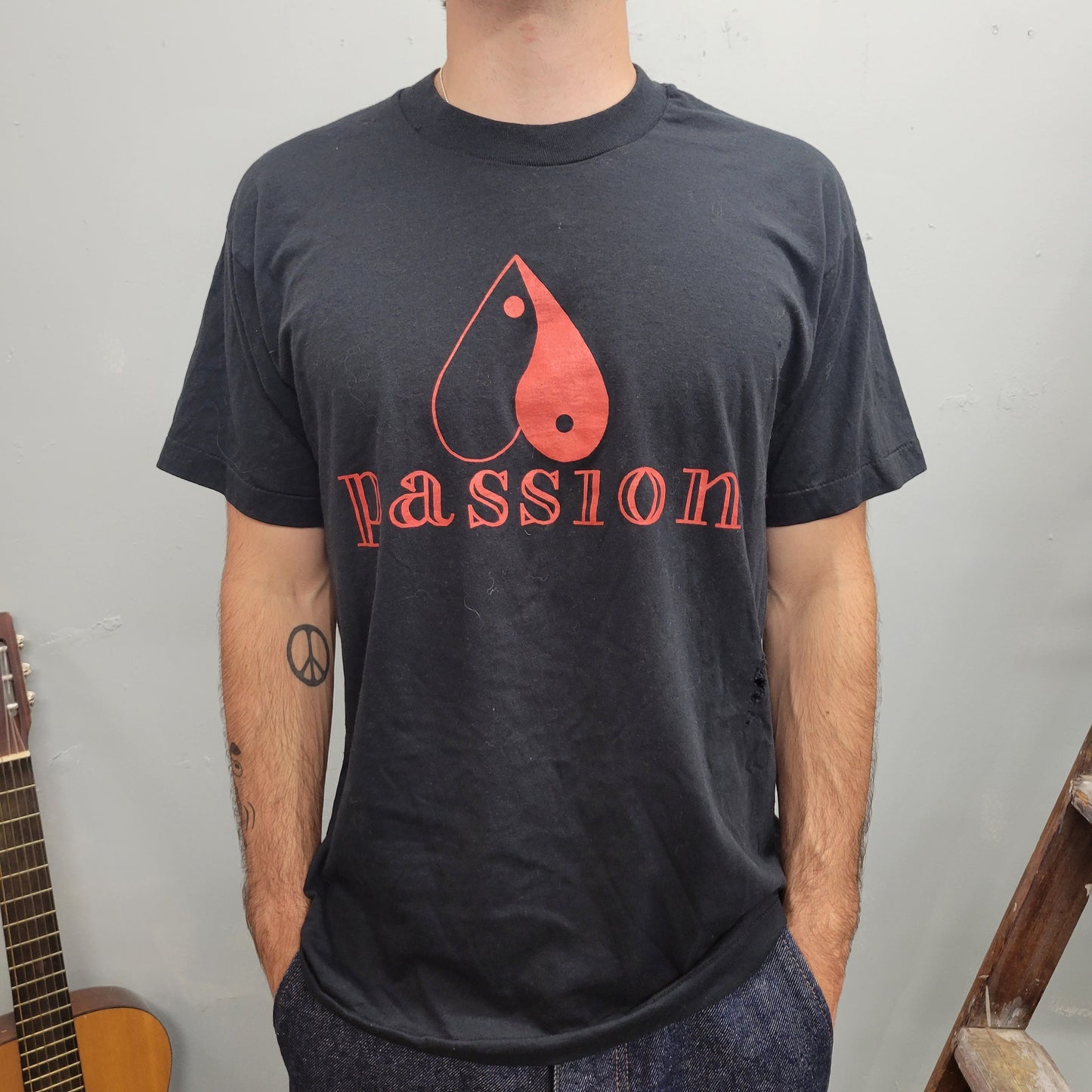vtg 80s PASSION TSHIRT // vintage yin yang ying heart lover evil black screen stars thin valentine joy division goth post punk rock
