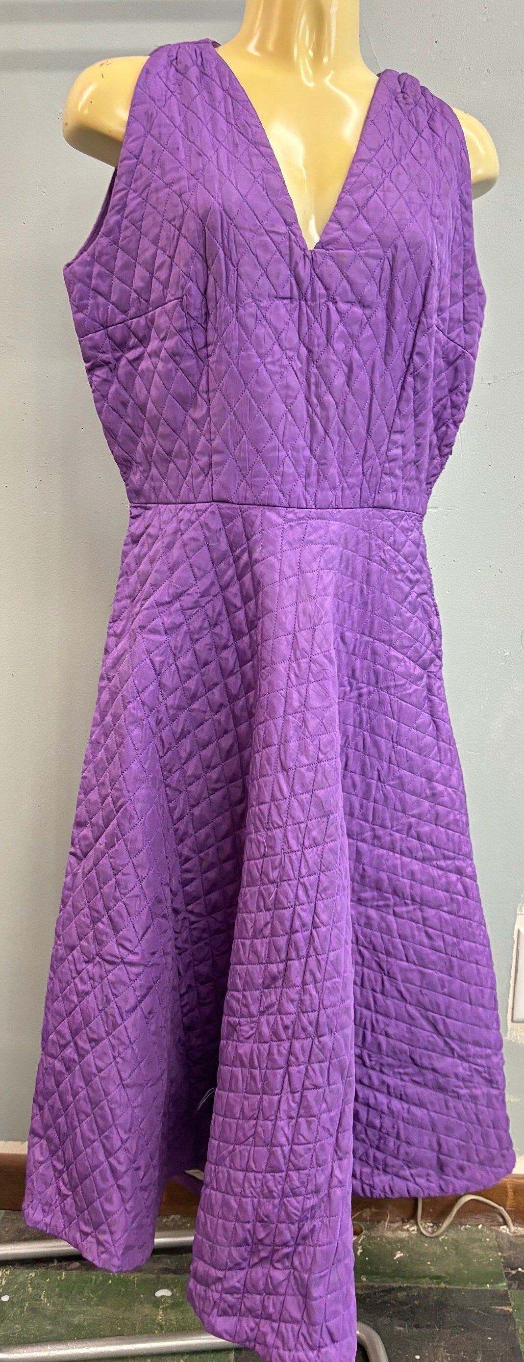 vtg 40s QUILTED PURPLE DRESS // vintage fit n flare dress homemade side zip 50s day dress amethyst jewel tone womens xs autumn winter style