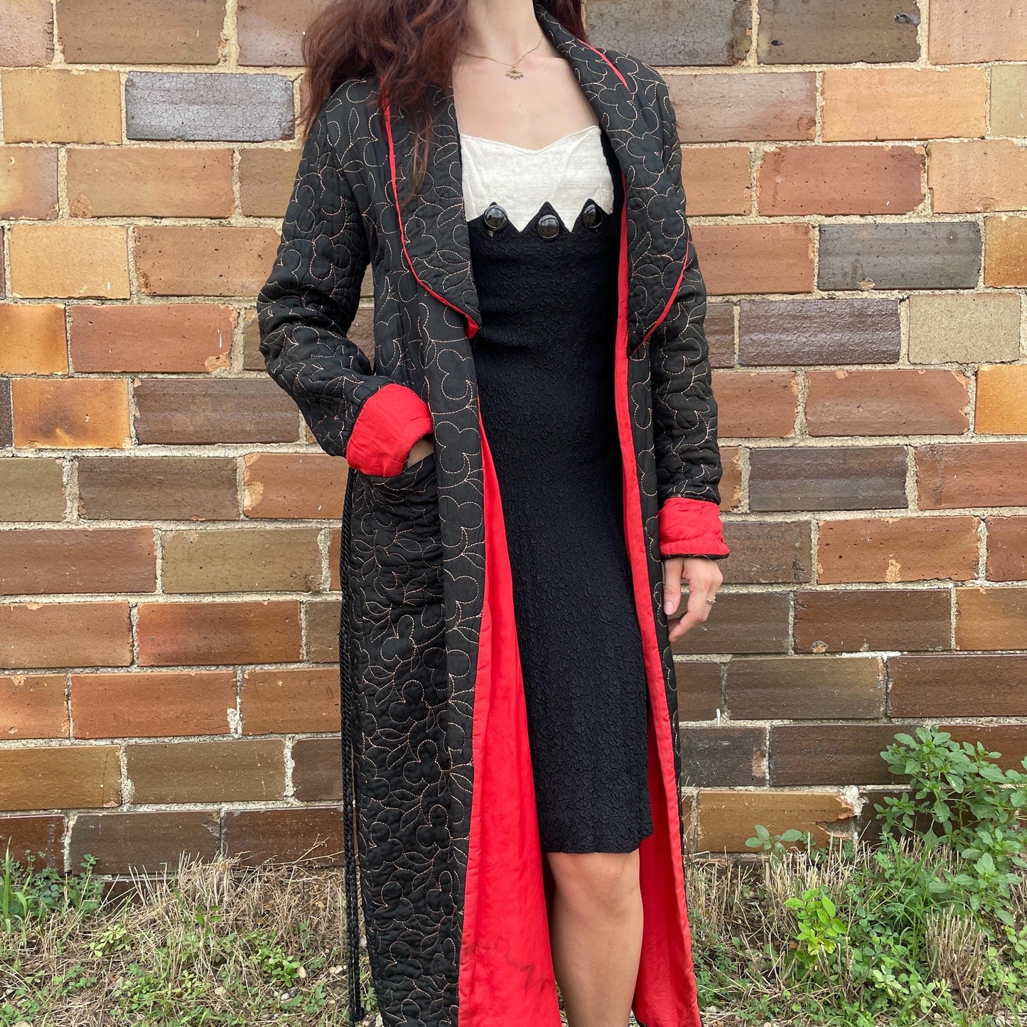 vtg 1940s RED & BLACK ROBE jacket // textured shawl collar red lined gothic house dressing gown embroidered stitched long smoking jacket