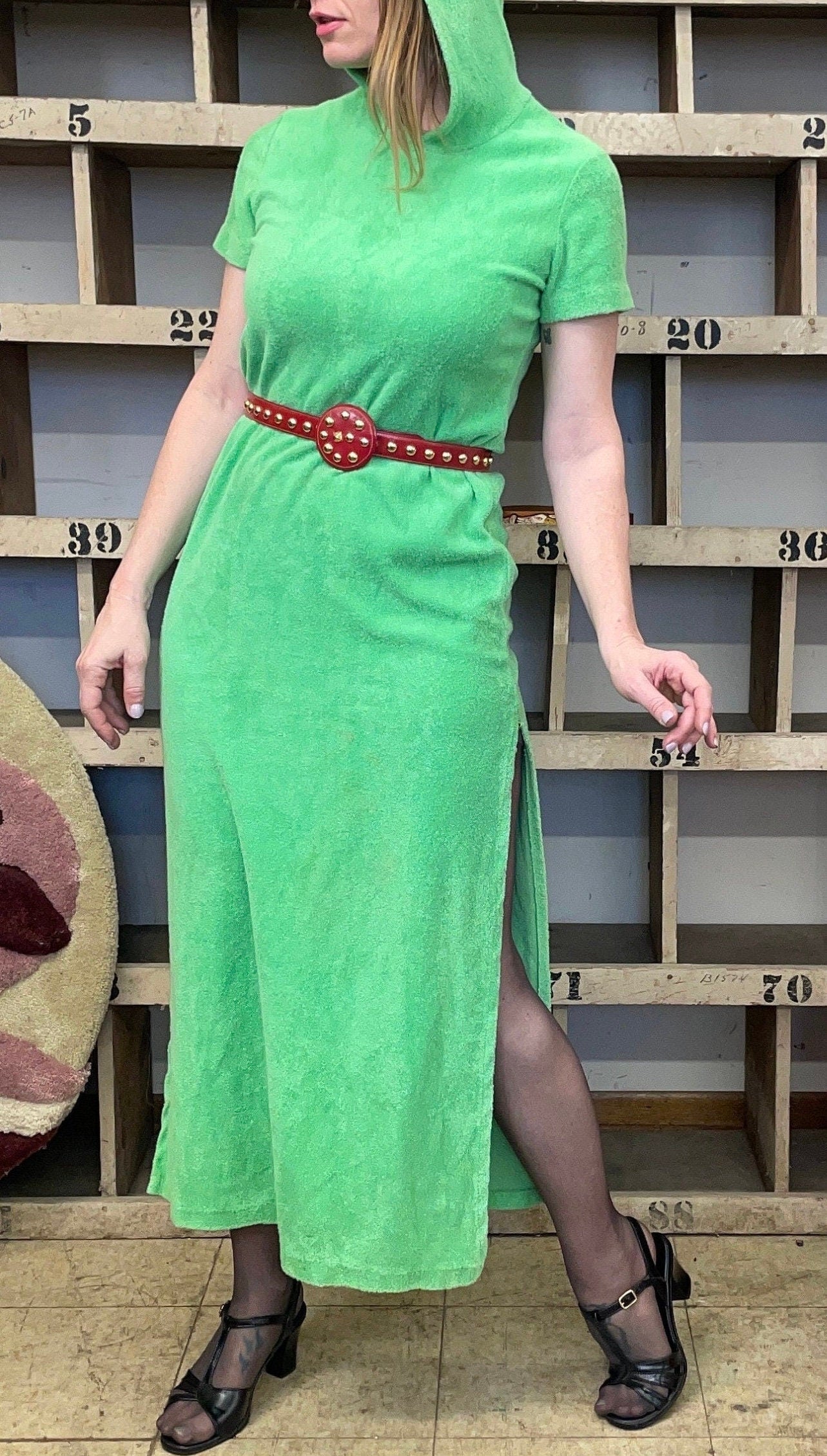 vtg 70s HOODED TERRYCLOTH DRESS // vintage bright green