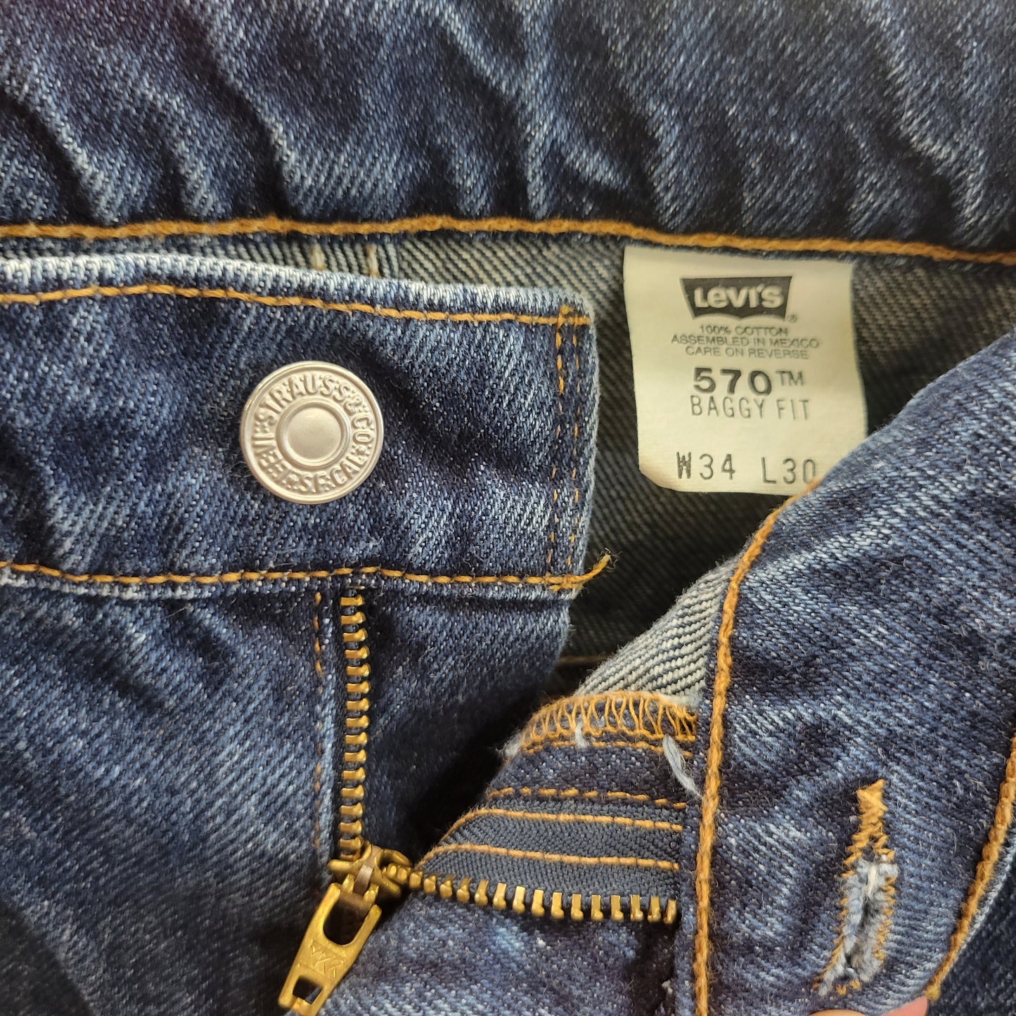 vtg 90s LEVIS 570 JEANS 34  /// vintage baggy jeans dark wash red tag levis denim skater thin 1990s jeans casual autumn retro unisex grunge