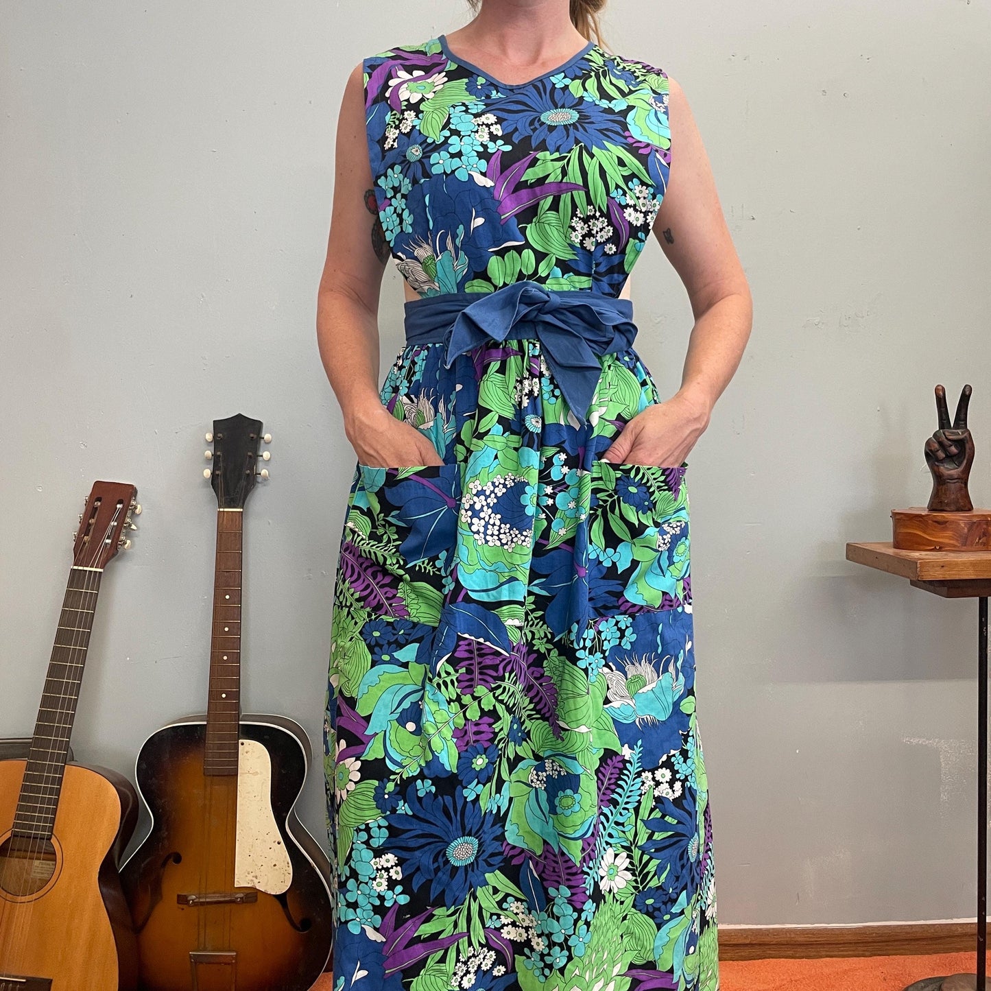 vtg 70s FLORAL APRON DRESS // Design House bright blue ruffle bib maxi wrap dress flower power neon mod hippie prairie peasant ren fair