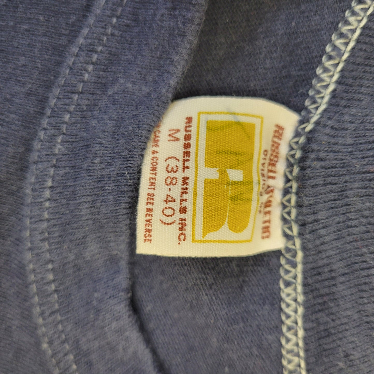 vtg 70s SCHLITZ BEER TSHIRT // vintage single stitch wisconsin brewery pub club beer tight cute fit french cut blue cotton small russell tee