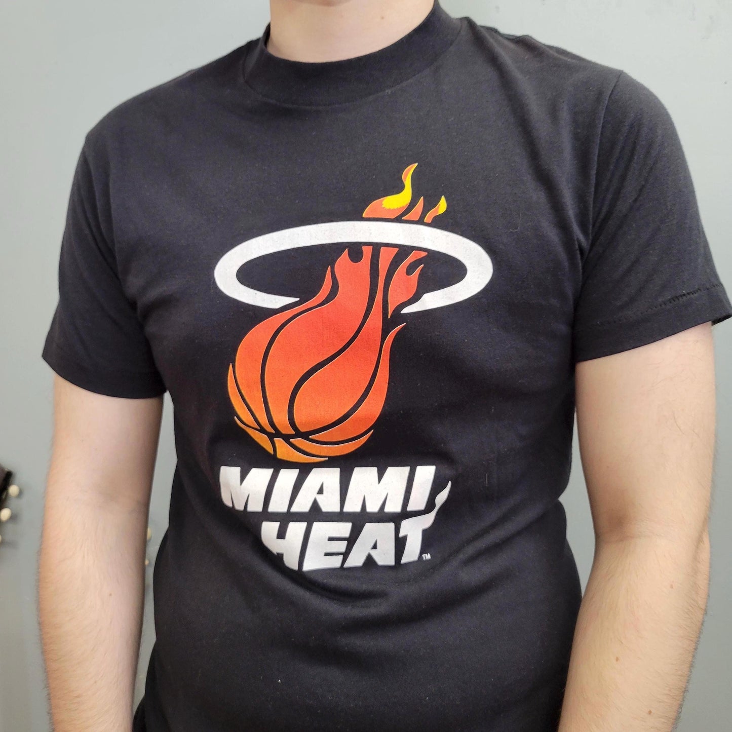 vtg 80s MIAMI HEAT BASKETBALL tshirt // vintage sports nba alonzo lebron james 90s black florida team retro true ball player trench