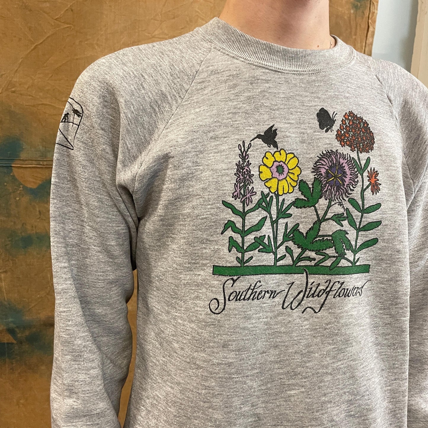 vtg 80s SOUTHERN WILDFLOWERS SWEATSHIRT // vintage crewneck camp floral garden 90s sunflower plants deep south foilage earth day grey crew