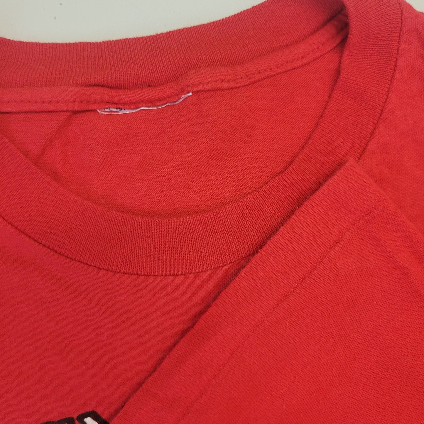 vtg 80s only JUSTICE ENDS WAR tshirt // vintage peace anti protest dove government red hippie calm military underground movement pro love