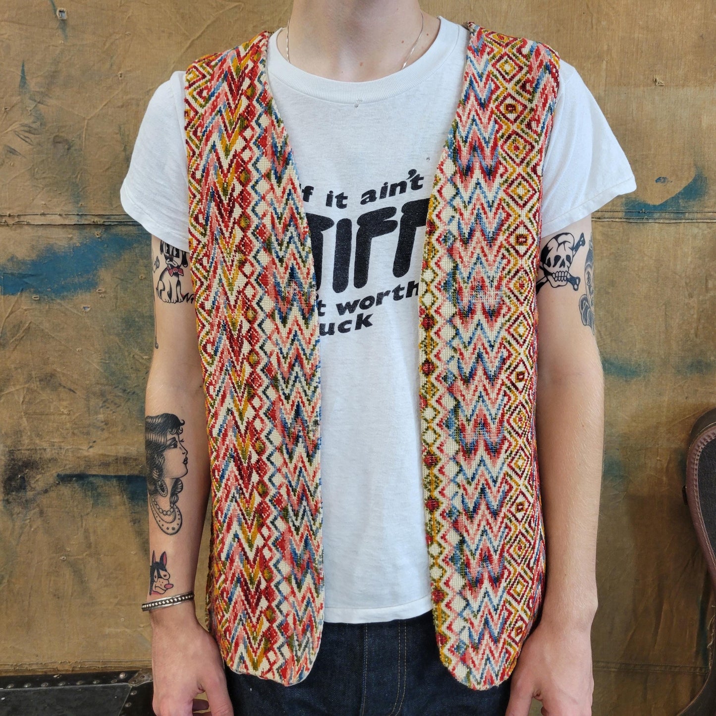 vtg 70s PSYCHEDELIC CHENILE TAPESTRY best // vintage embroidered carpet bag fabric fuzzy long hippie boho retro fall autumn layers zig zag