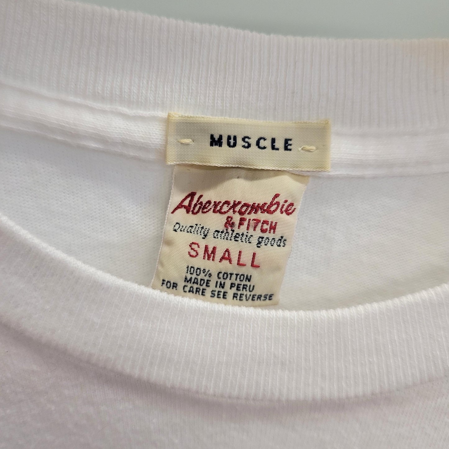 vtg y2k BETTY CROCKER TSHIRT // vintage 90s abercrombie fitch official cook cooking book merch print pop culture american pie college teen