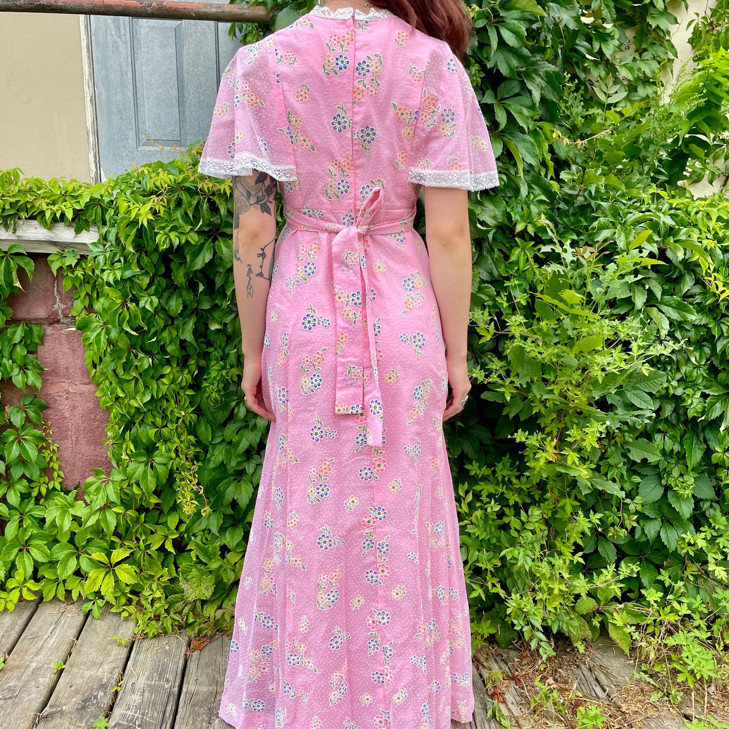 vtg 70s PINK FLUTTER SLEEVE gown // pink swiss dot cape sleeve textured pastel full length baby pink flowy hippie retro barbie fairy maxi