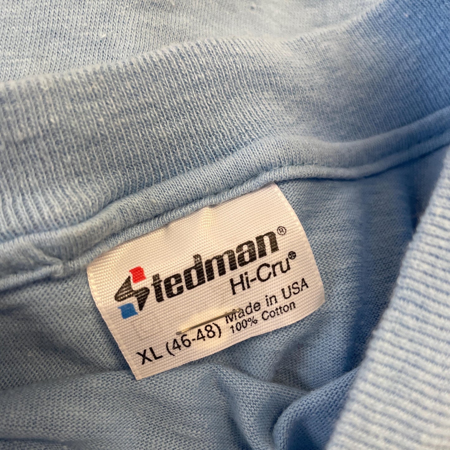 vtg 80s CUTE BEAR TSHIRT // vintage aerobics work out yoga stretch gym track runner light blue animal lover retro style fashion art tee