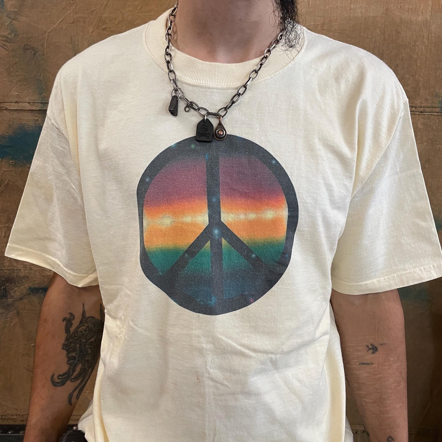 vtg 70s PEACE SIGN AIRBRUSH tshirt // vintage hippie festival paint bruah art shite basic tee fashion style hotrod beach sunset sun artist