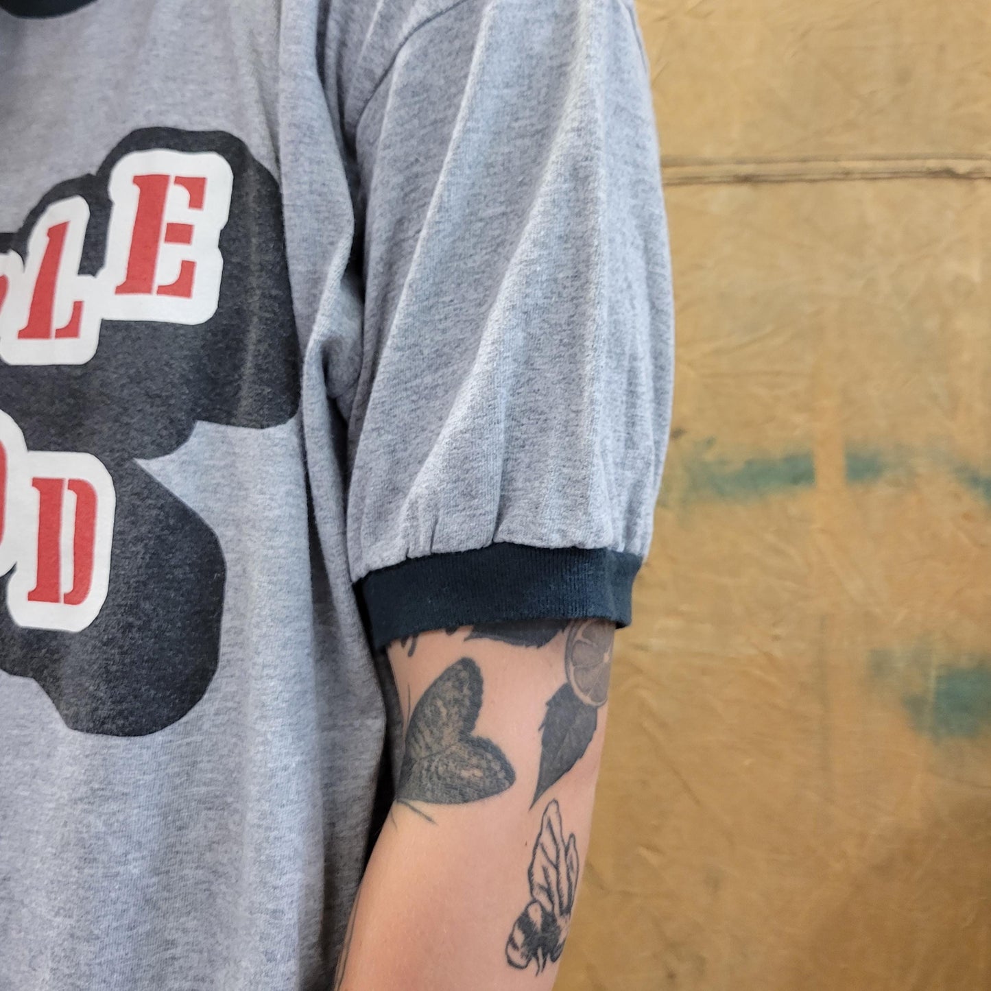 vtg 90s PEOPLE FOOD TSHIRT // vintage ringer anvil band animals campy bubble print text words phrase grey era pop punk slang funny toke