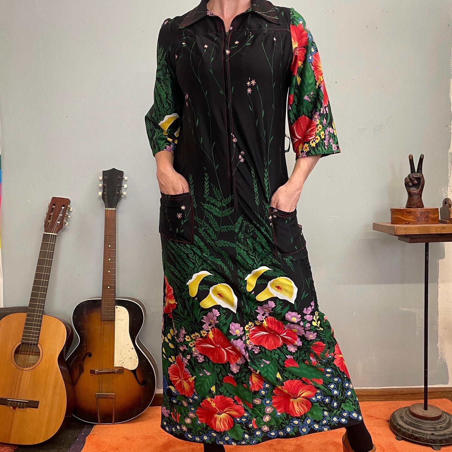 vtg 70s PSYCHEDELIC FLORAL DRESS // abstract bright mandarin long sleeve hippie bohemian fall autumn Halloween garden flower patterned flowy