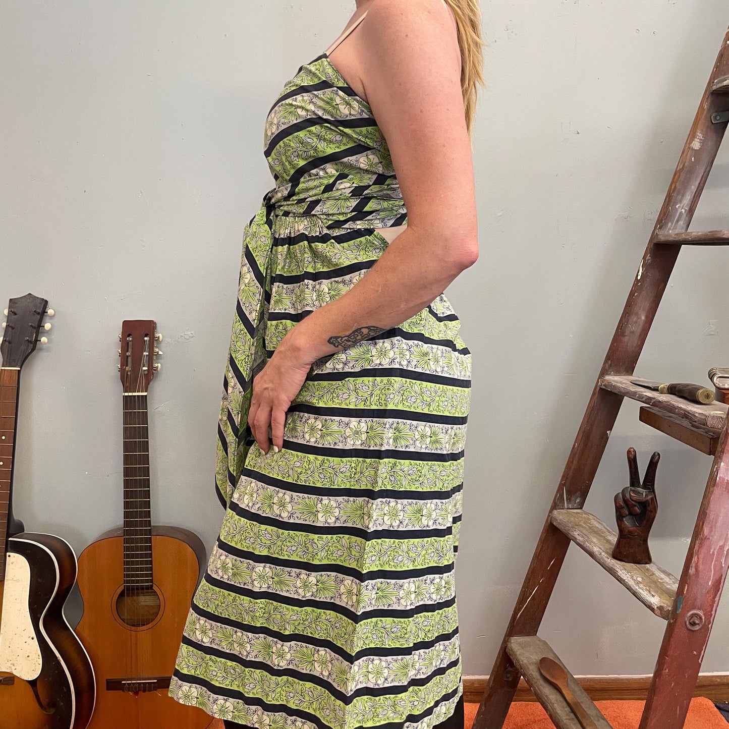 vtg 40s CONVERTIBLE SKIRT DRESS // green blue striped adjustable apron skirt with top fit n flare batik style cotton wrap dress pastel day
