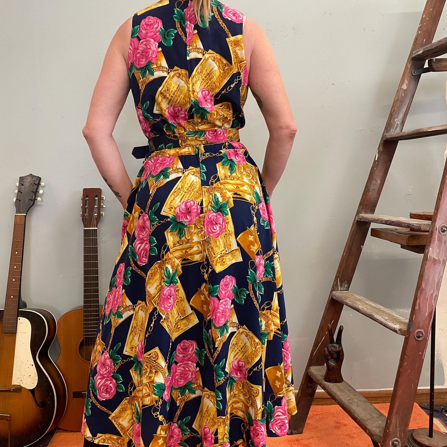 vtg 80s GOLD CHAIN PRINT Dress / pink roses flowy slinky day dress with pockets floral tank dress hermes gucci mob wife gaudy 90s designer