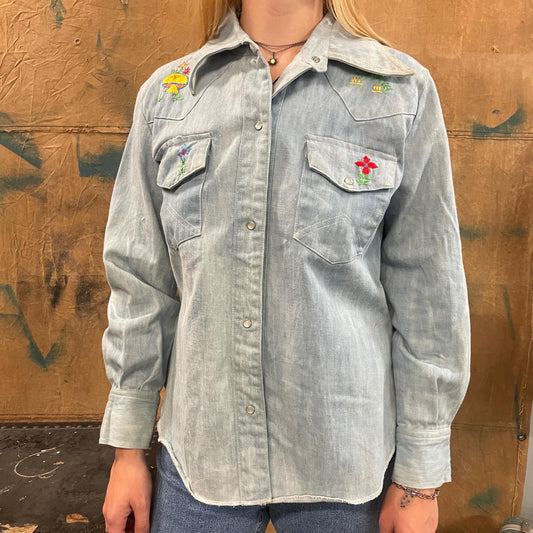 vtg 70s MUSHROOM EMBROIDERED DENIM Jacket // vintage retro hippie western boho collared chambray floral stitch homemade sherry beth blouse