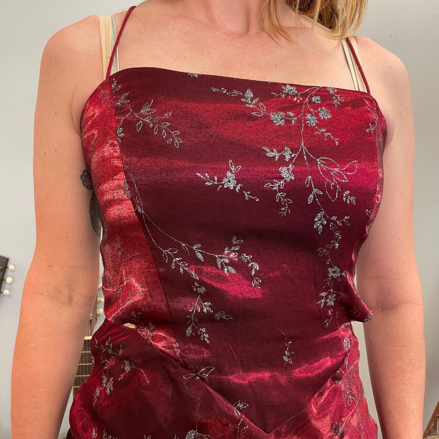 vtg Y2K CUTOUT FORMAL GOWN // burgundy brocade silver tree sparkle trim full length evening gown 90s party dress spaghetti strap slinky tank