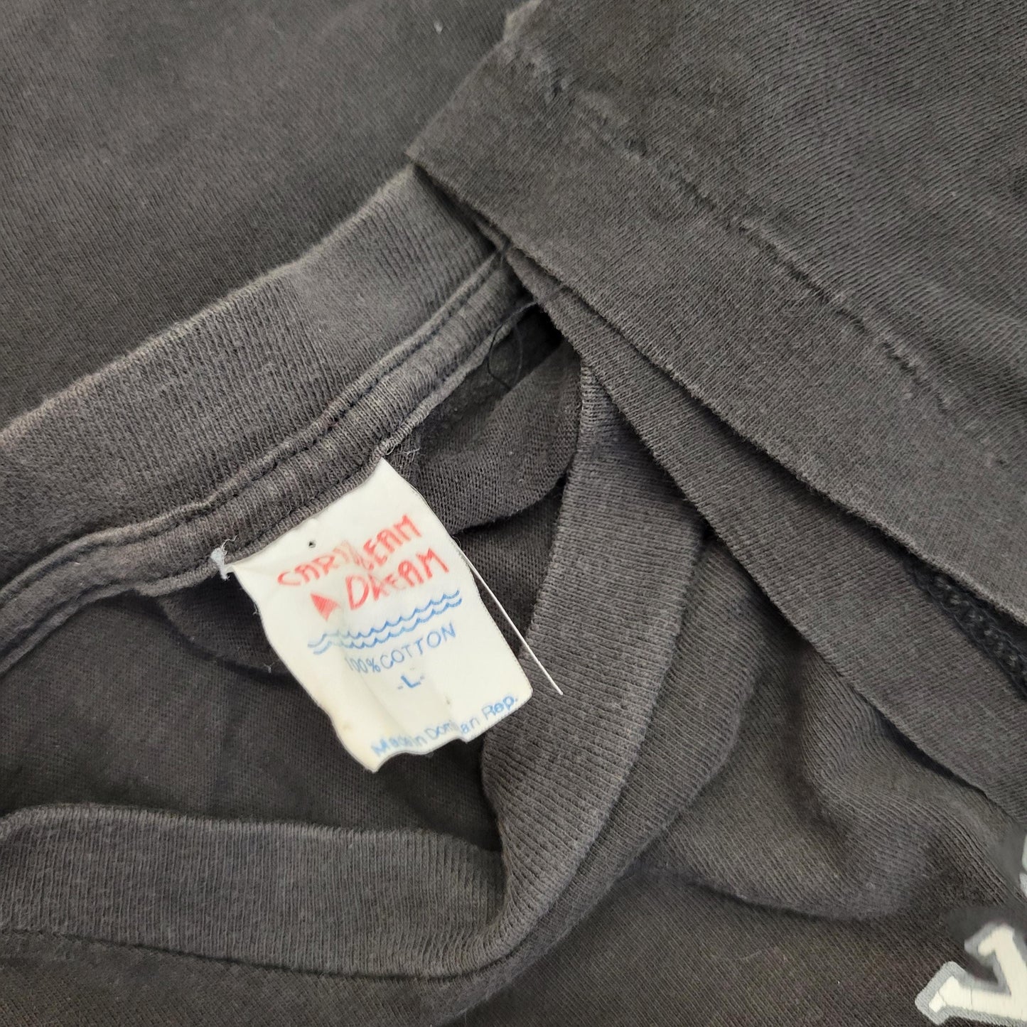 vtg 90s 90210 BEVERLY HILLS tshirt // valley tv show old school shannen doherty luke perry casual california style surfer hipster retro tv