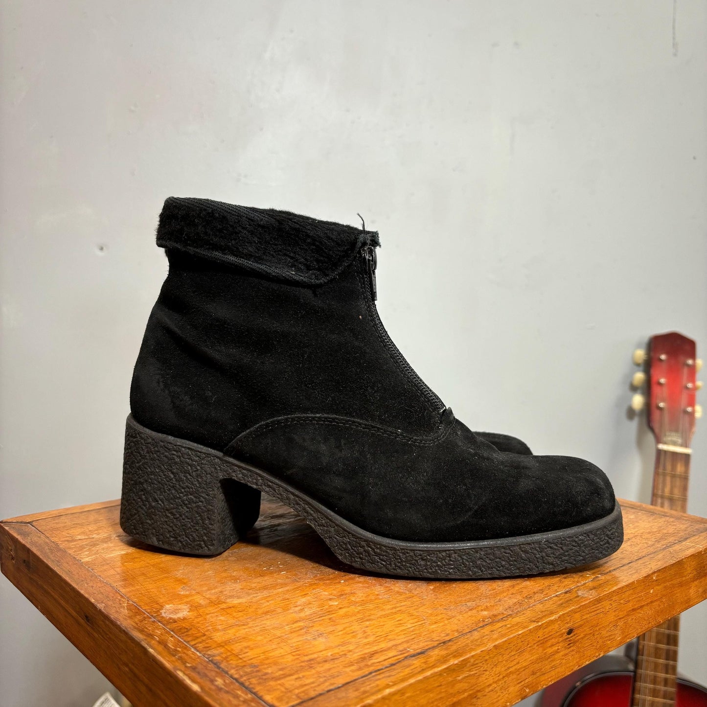 vtg 90s black suede chunky ankle boots