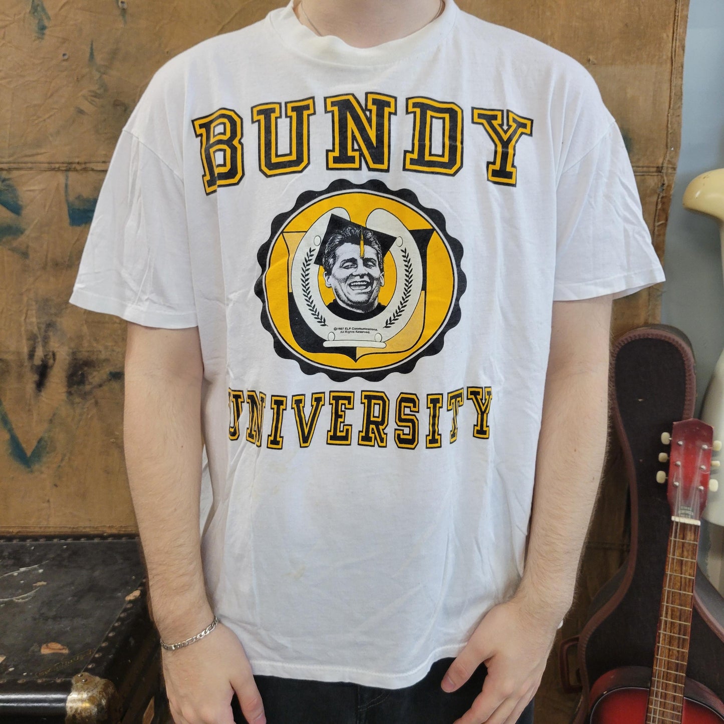 vtg 90s BUNDY UNIVERSITY TSHIRT // vintage ted married with children cosby kelly all sitcom promo merch 80s tv television show jon belushi