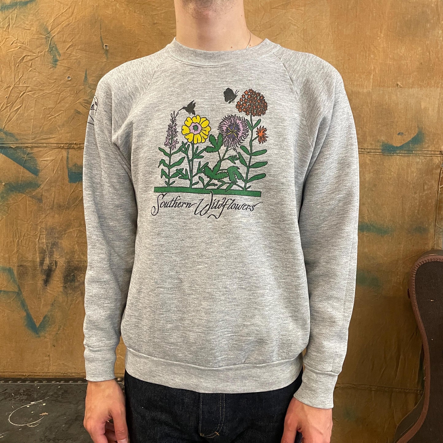 vtg 80s SOUTHERN WILDFLOWERS SWEATSHIRT // vintage crewneck camp floral garden 90s sunflower plants deep south foilage earth day grey crew