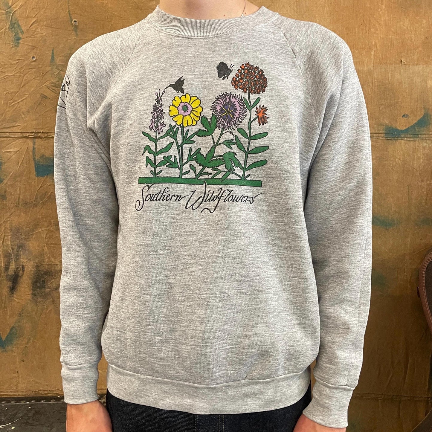 vtg 80s SOUTHERN WILDFLOWERS SWEATSHIRT // vintage crewneck camp floral garden 90s sunflower plants deep south foilage earth day grey crew