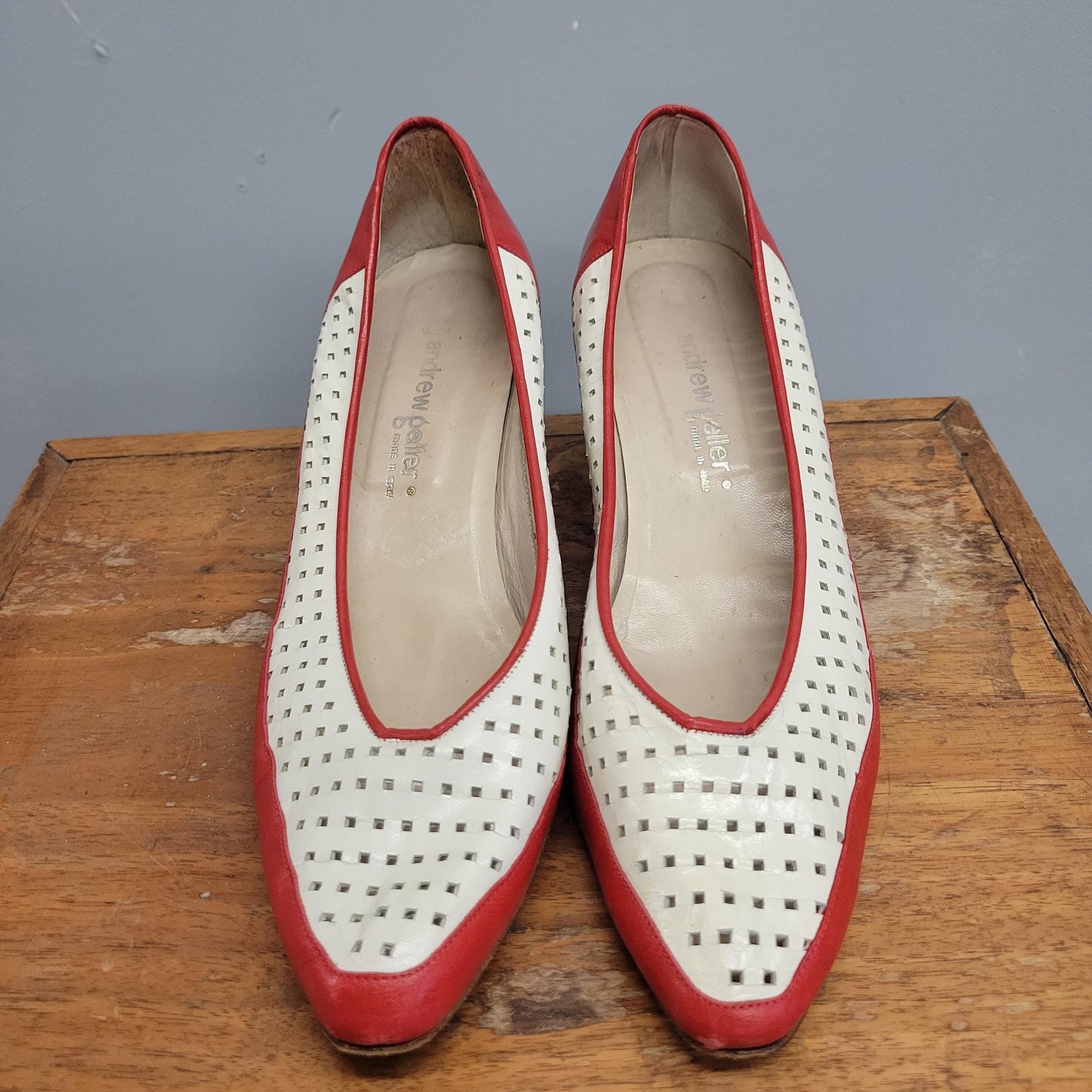vtg 70s RED & WHITE PUMPS // vintage andrew gellar mesh leather pointy toe kitten heels size 9 womens stranger things sexy mod retro party