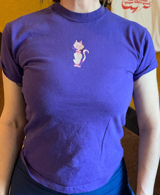 vtg Y2K 2000s WHITE ANGEL CAT shirt // vintage cap sleeve femme french cut baby tee fitted top skater mall rats purple t shirt brat summer