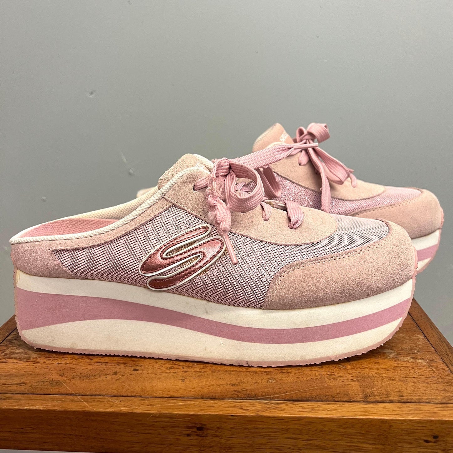 vtg y2k SKECHERS SPARKLE PLATFORMS // vintage womens pastel pink platform sneakers slip on stacked retro 90s delias style striped wedges