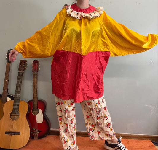 vtg 50s RAGGEDY ANN CLOWN Set // vintage raggedy andy patterned pants and ruffle collar two tone colorblock satin tunic circus style retro