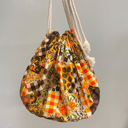 vtg 70s PATCHWORK SLOUCHY PURSE  // vintage cute earth tones floral tote cinchy hippie mod kitschy holly hobbie autumn fashion accessories