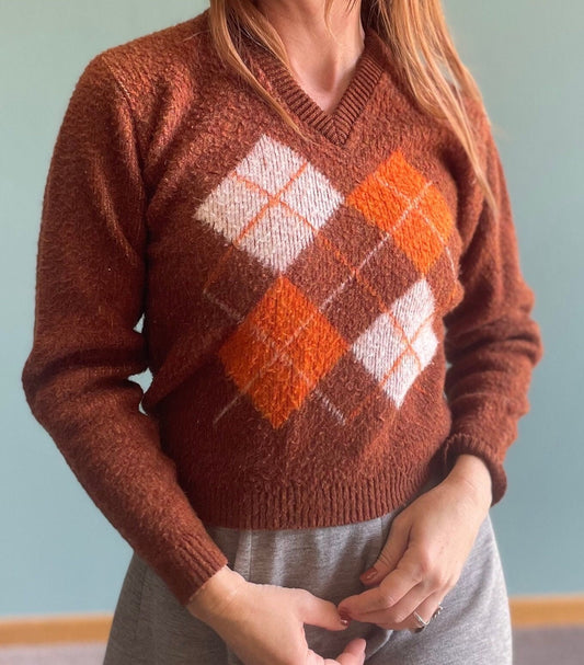 vtg 60s CROPPED ARGYLE SWEATER // vintage brown orange autumn colors contrast geometric print kurt cobain mohair style v neck cute crop top