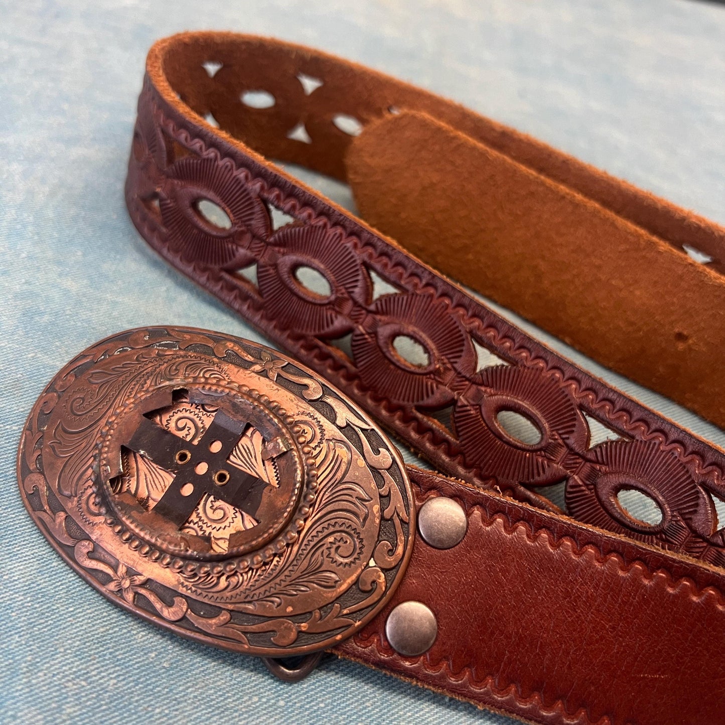 vtg 70s CUT OUT BELT // vintage hand tooled brown leather braided hippie boho buckle rodeo western bohemian style bell bottoms ranchwear