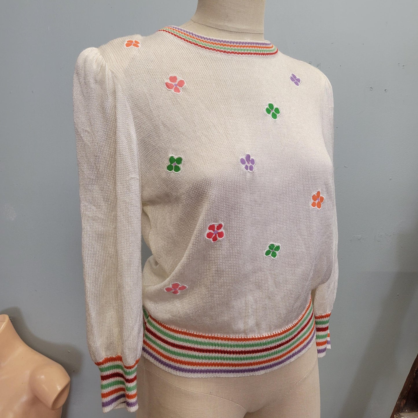 vtg 70s FLOWER POWER SWEATER Top // vintage puffed sleeve floral applique patches striped cuff petite nancy stranger things style mod retro
