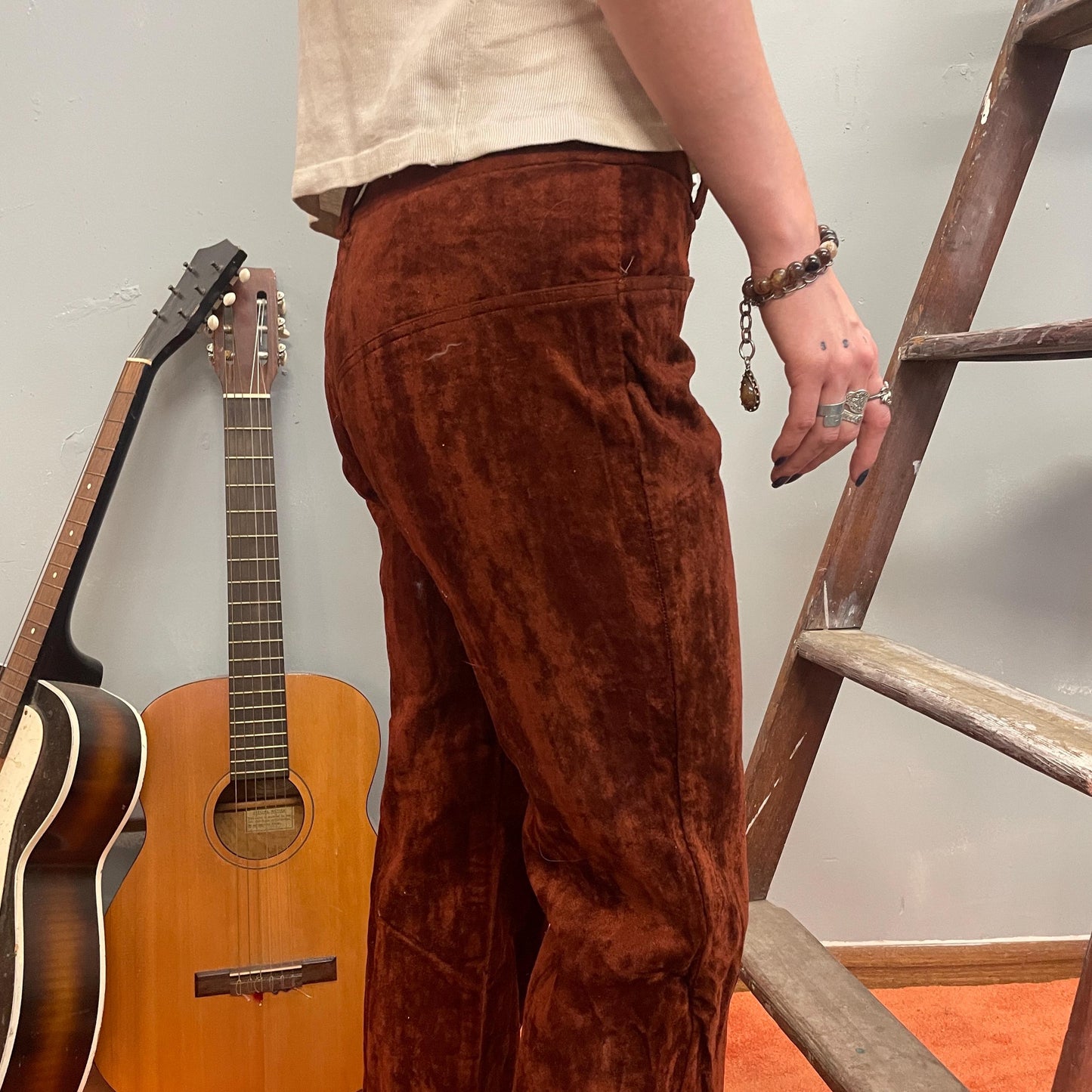 vtg 70s CRUSHED VELVET PANTS // vintage golden brown kick flare capri hippie boho autumn fashion earth tones bare back mid rise velour retro