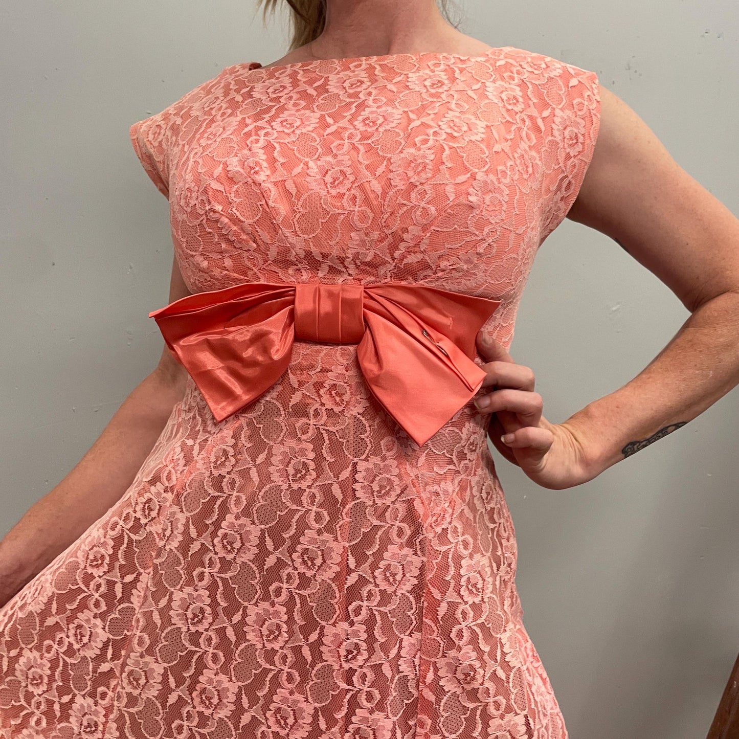 vtg 60s PINK BOW MAXI Dress // bubblegum pink cap sleeve full length flowy lace net overlay retro fancy party cupcake dress pastel patterned