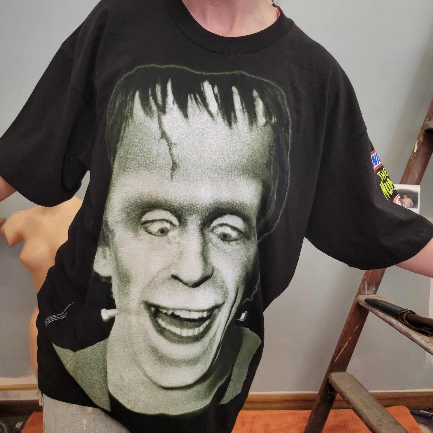 vtg 90s HERMAN MUNSTER SHIRT // vintage 1998 frankenstein monster big face print halloween vibes gildan xl scary snack tee snickers a&w rap