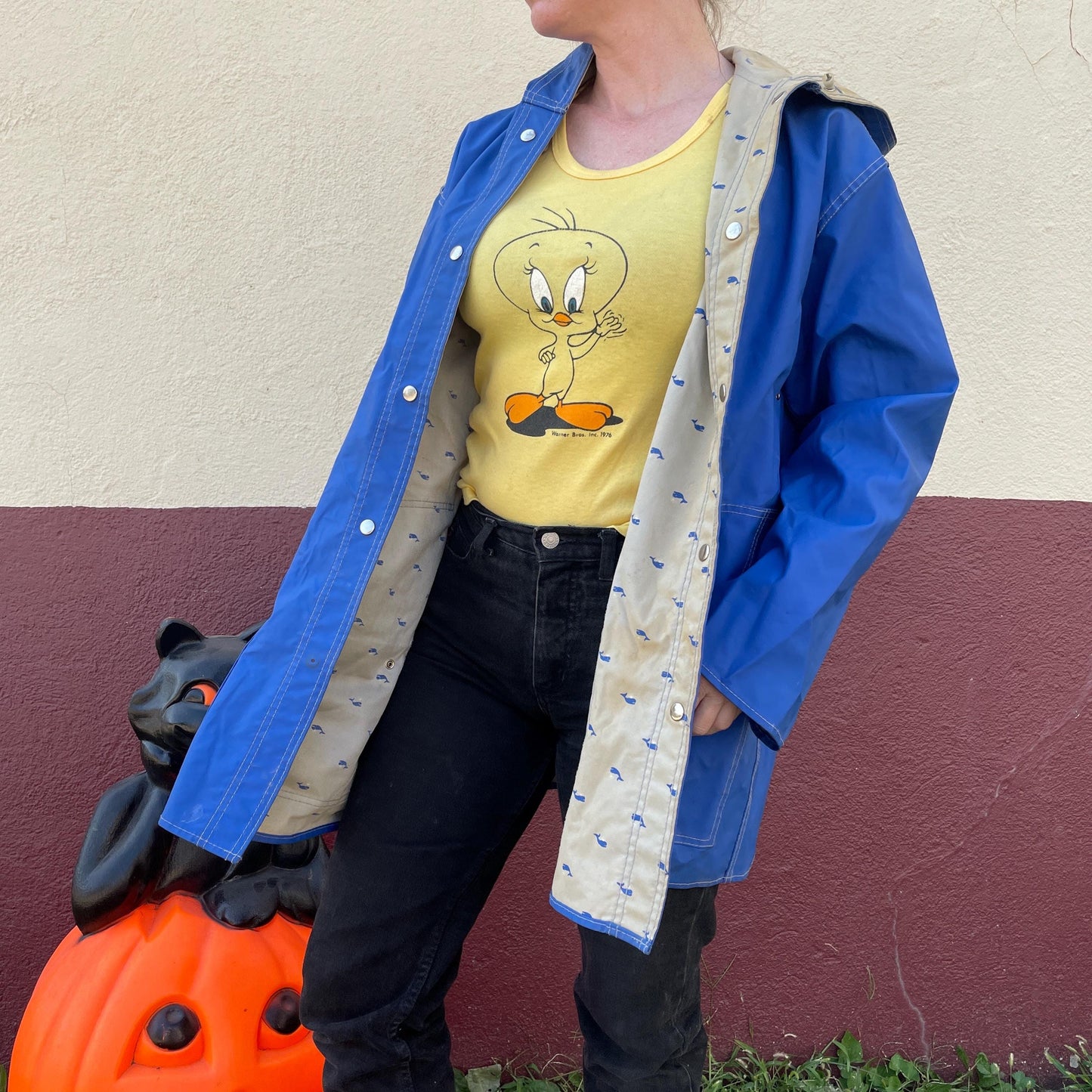vtg WHALE PATTERN JACKET// vintage blue hooded whale lining autumn stranger things 90s grunge pvc shiny lightweight waterproof rainy parka