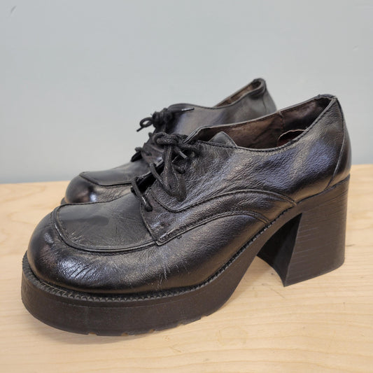 vtg 90s LEATHER PLATFORM HEELS // vintage sleek black chunky thick stacked platforms club kid raver goth wednesday addams ankle boot oxfords