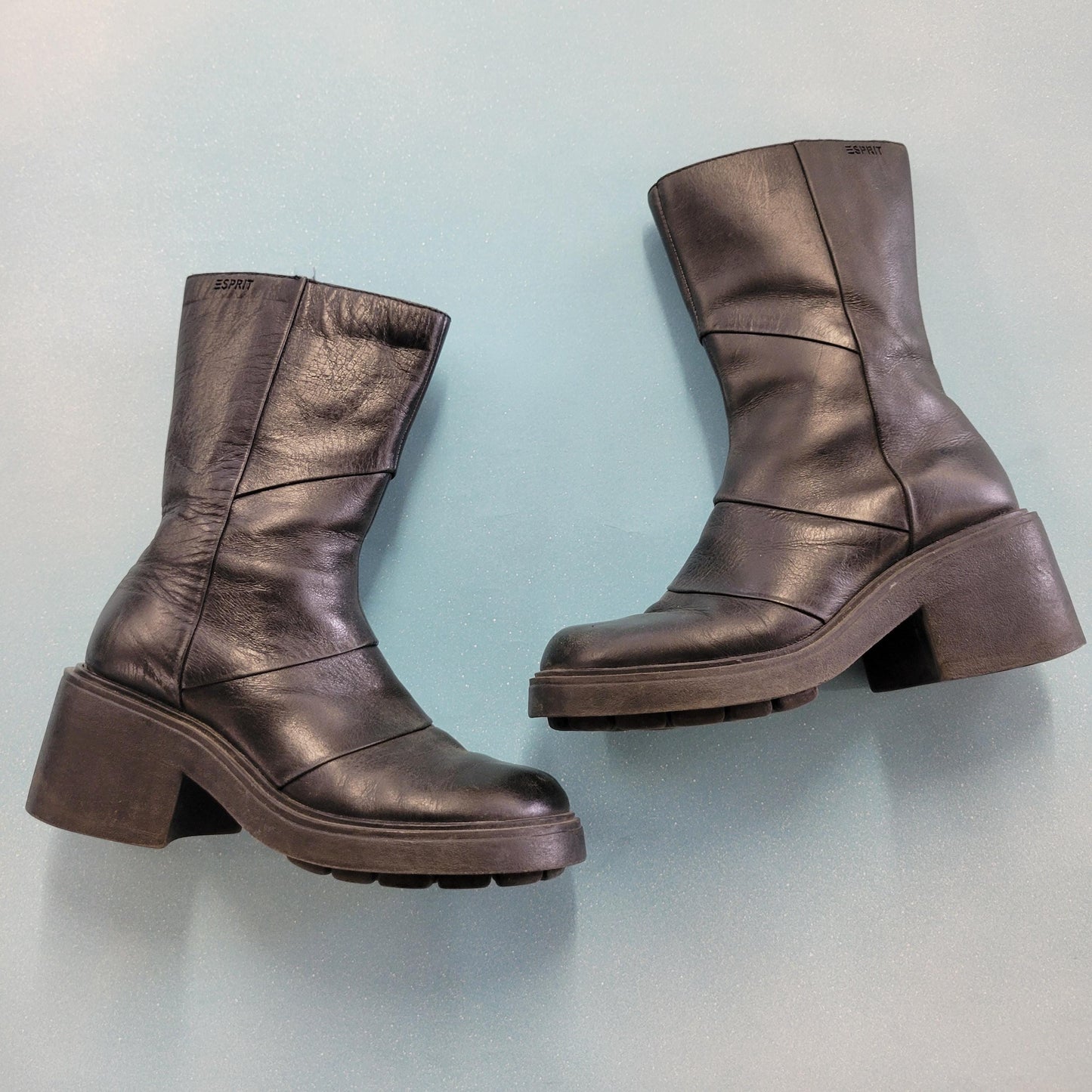 vtg 90s CHUNKY HEEL LEATHER Boots // vintage rounded toe ribbed sleek grunge beatle boot autumn fall platform ankle boots slip dress