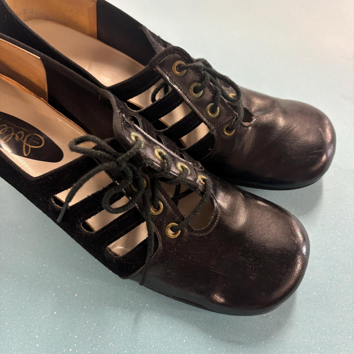 vtg 60s CUT OUT PUMPS // vintage mod black leather & suede chunky platform heels lace up retro stacked loafers soft goth wednesday addams