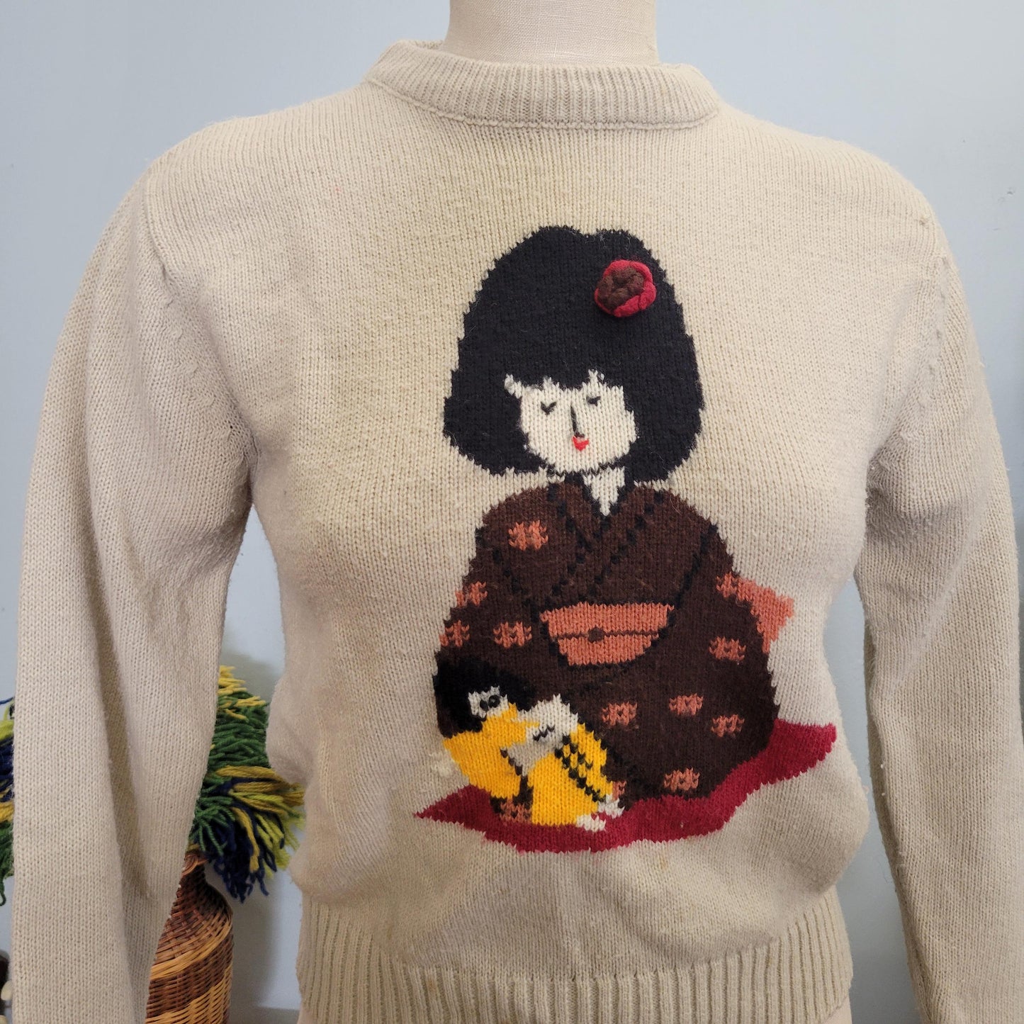 vtg 70s CUTE CROPPED SWEATER // vintage loubella extendables youth large girl with doll image cute casual autumn kimono oriental retro top