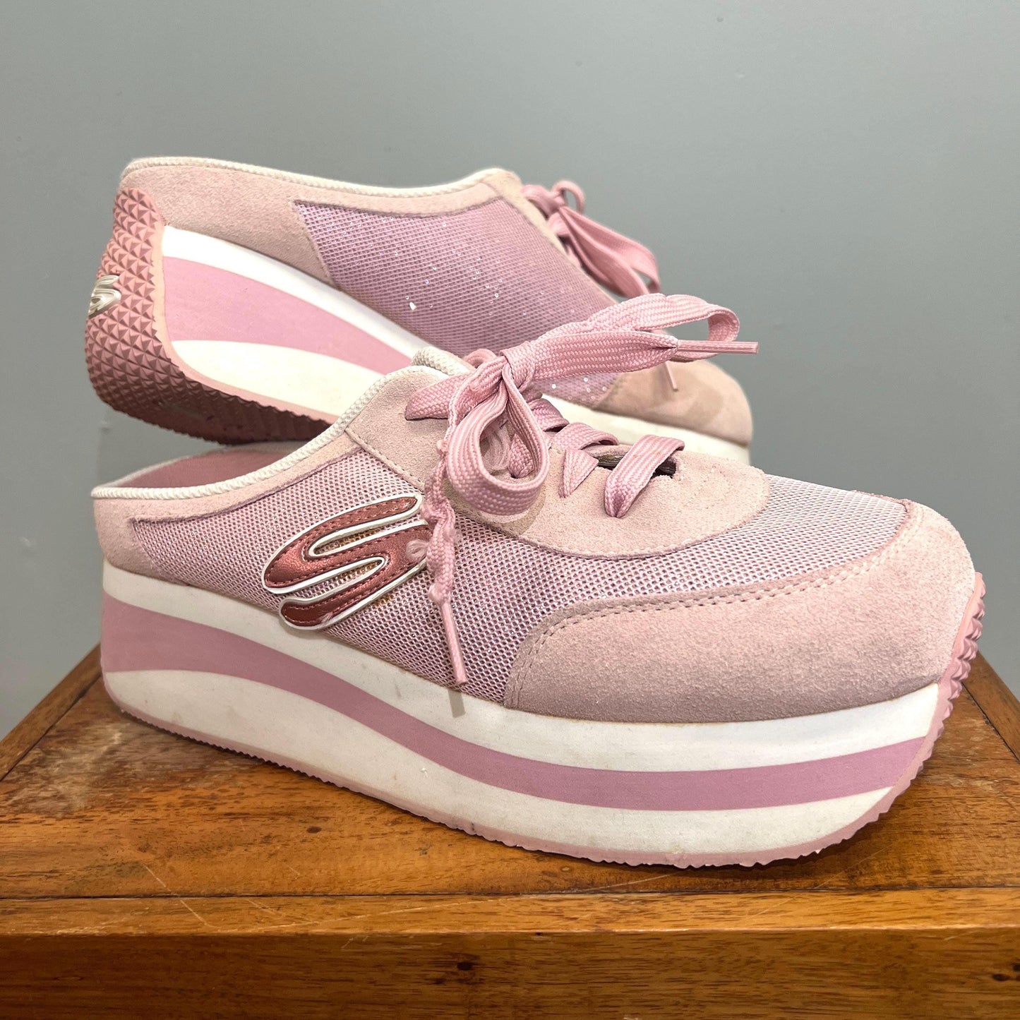 vtg y2k SKECHERS SPARKLE PLATFORMS // vintage womens pastel pink platform sneakers slip on stacked retro 90s delias style striped wedges
