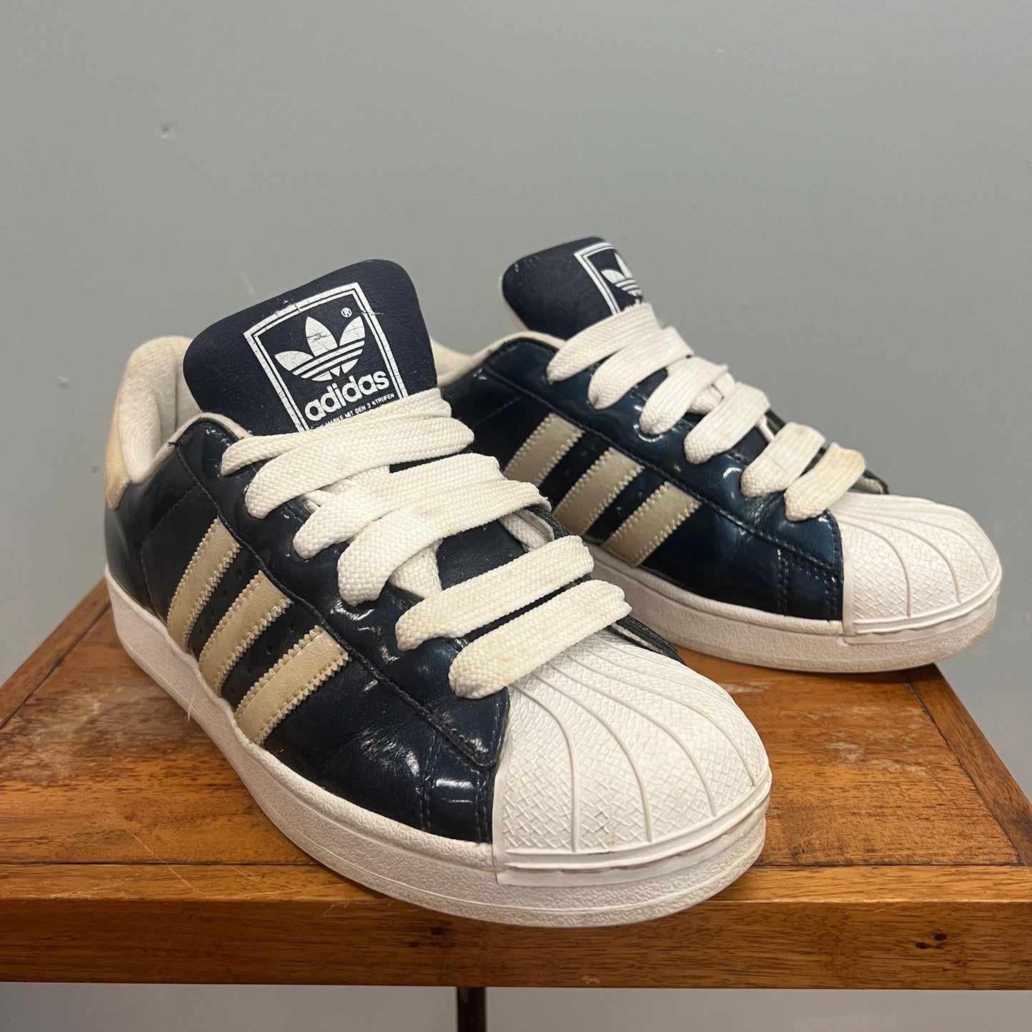vtg 90s ADIDAS SUPERSTAR SNEAKERS // vintage shiny reflective glitter athletic shoes tennis shoes run dmc hip hop y2k style punk grunge cute