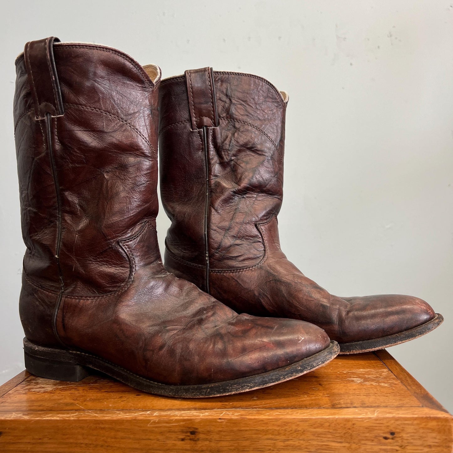 vtg 70s MARBLED LEATHER BOOTS // vintage justin biltrite style 3162 cowboy western style boots work shoes walking dead main character rugged