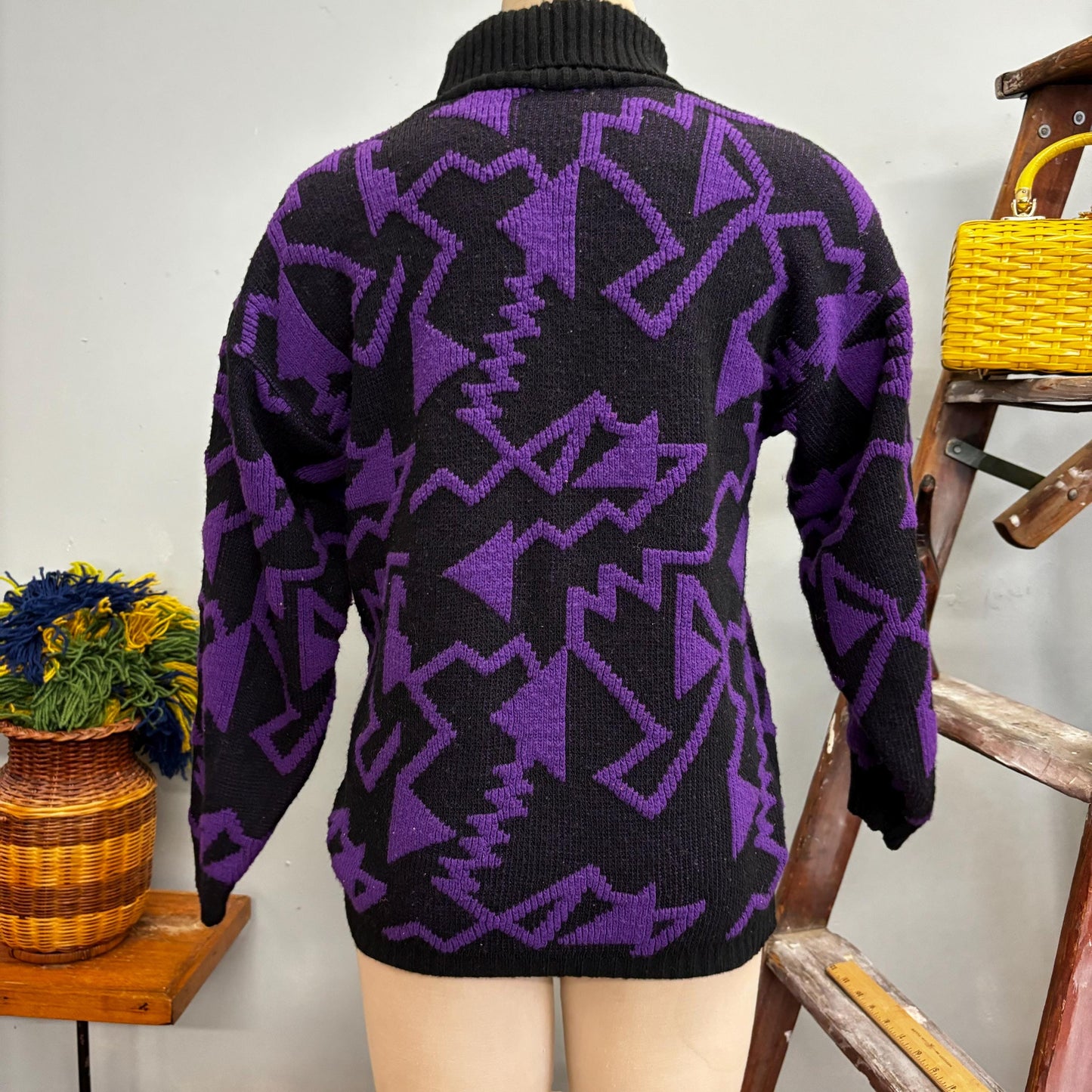 vtg 80s PURPLE ABSTRACT SWEATER // vintage large womens op art abstract purple turtleneck ribbed retro autumn vibe fall fashion casual style