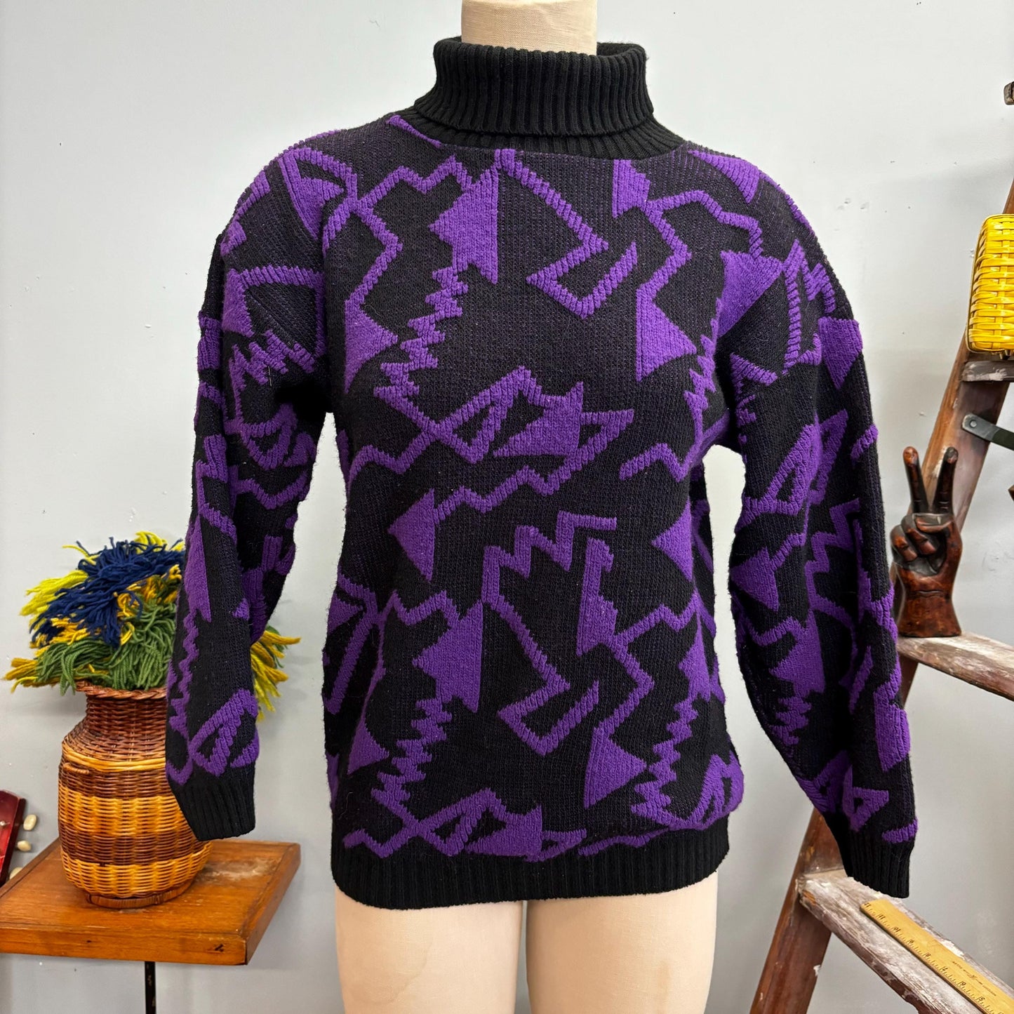 vtg 80s PURPLE ABSTRACT SWEATER // vintage large womens op art abstract purple turtleneck ribbed retro autumn vibe fall fashion casual style